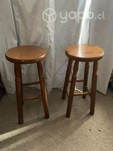 Taburete de madera preciosos