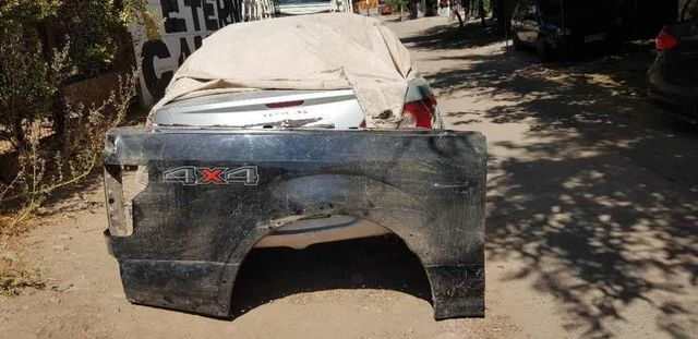 Costado pickup ford ranger