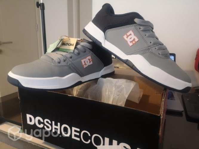 Zapatillas DC Central NUEVAS 9.5