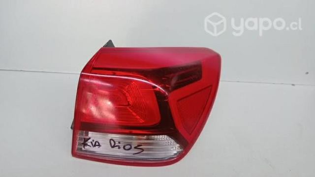 Foco trasero kia rio derecho