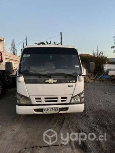 Camion tolva 2 cubos nkr chevrolet 2007