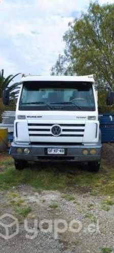 CAMION TOLVA 8 M3 Volkswagen  2014