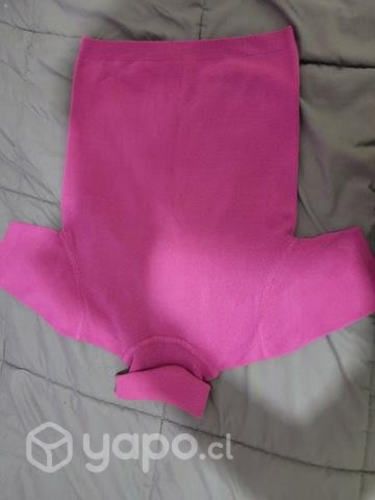 Sweater fucsia manga corta