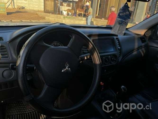 Mitsubishi l200/ 2021