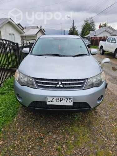 Mitsubishi outlander 2010