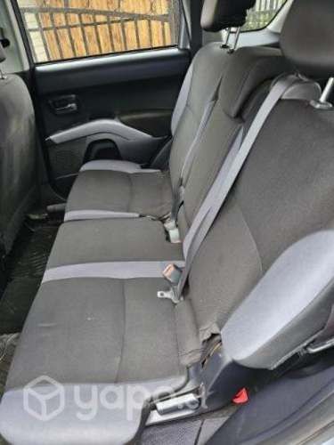 Mitsubishi outlander 2010