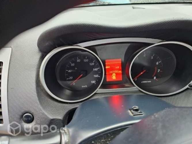 Mitsubishi outlander 2010