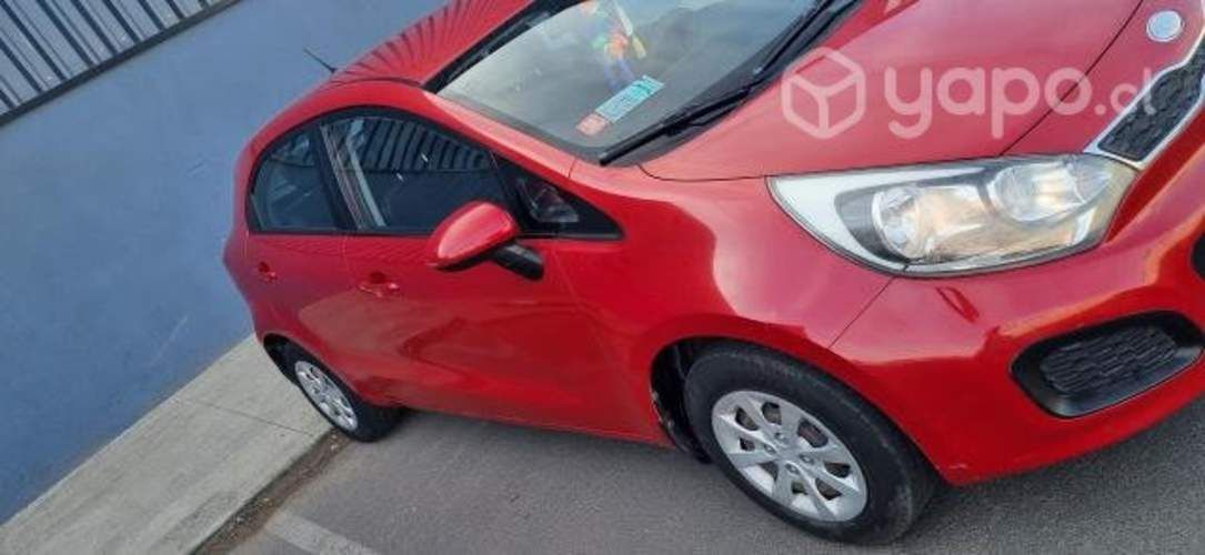 Vendo kia rio 5 2013