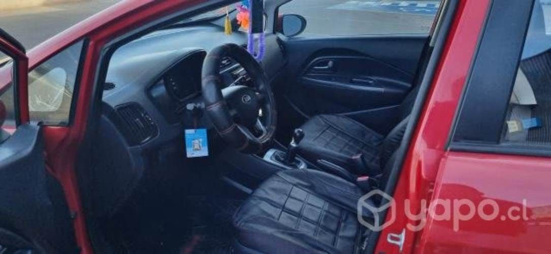 Vendo kia rio 5 2013