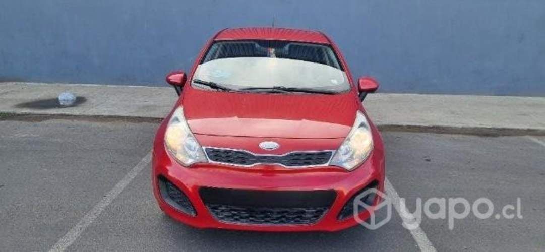 Vendo kia rio 5 2013