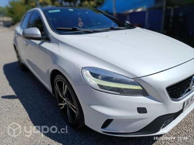 Volvo V40 2.0 D2 RDesing 2017