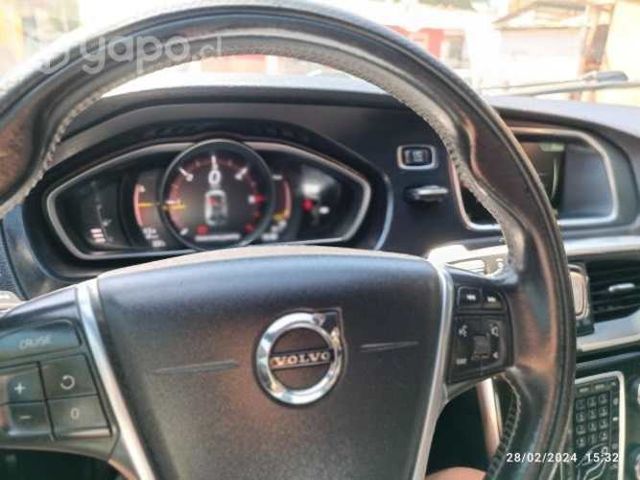 Volvo V40 2.0 D2 RDesing 2017