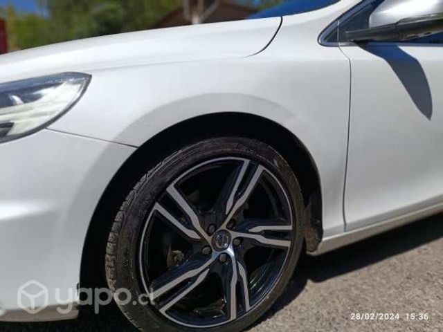 Volvo V40 2.0 D2 RDesing 2017