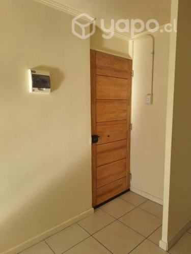 Se arrienda departamento condominio altos del est