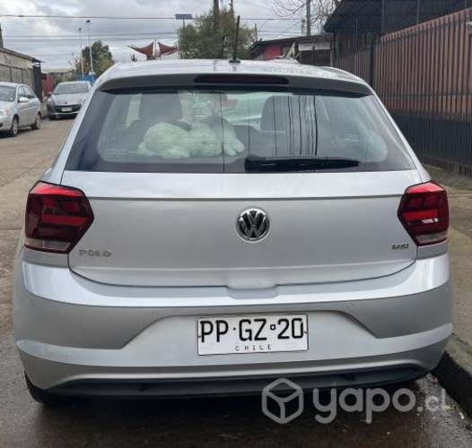 VOLKSWAGEN POLO, año 2021