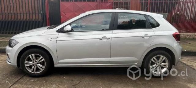 VOLKSWAGEN POLO, año 2021