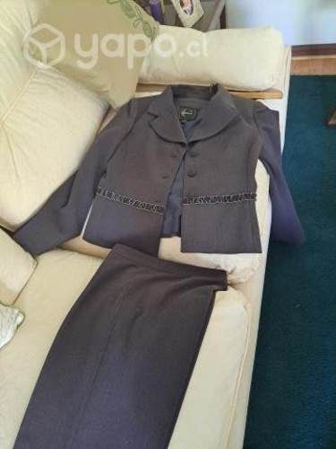 Trajes dos piezas, impecable talla 42