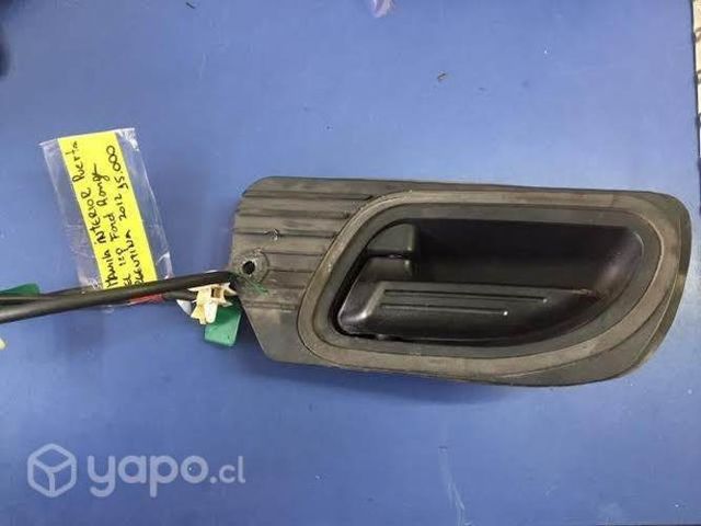 Manilla inter pta del izq Ford Ranger Argentina