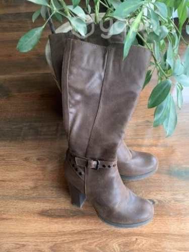 Botas número 37