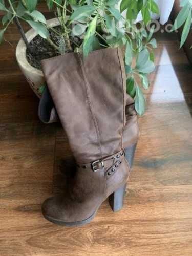 Botas número 37