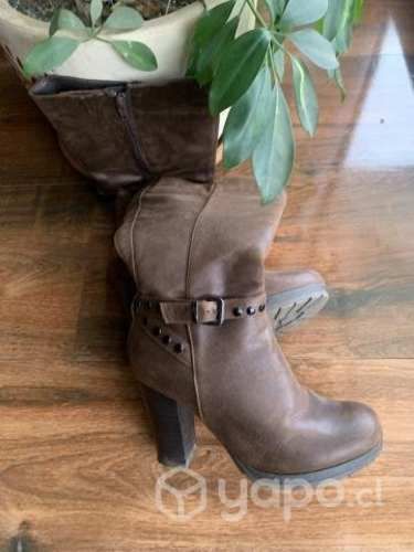 Botas número 37