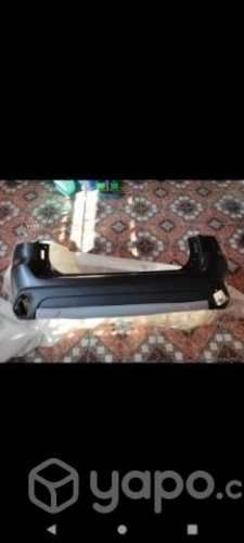 Parachoque trasero nuevo de camioneta Mitsubishi o