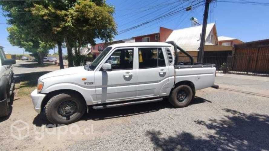 Mahindra pik-up 2015