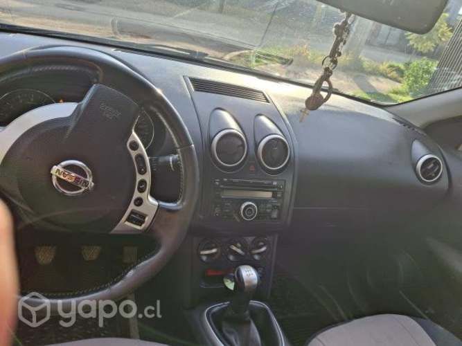 Nissan qashqai 2012