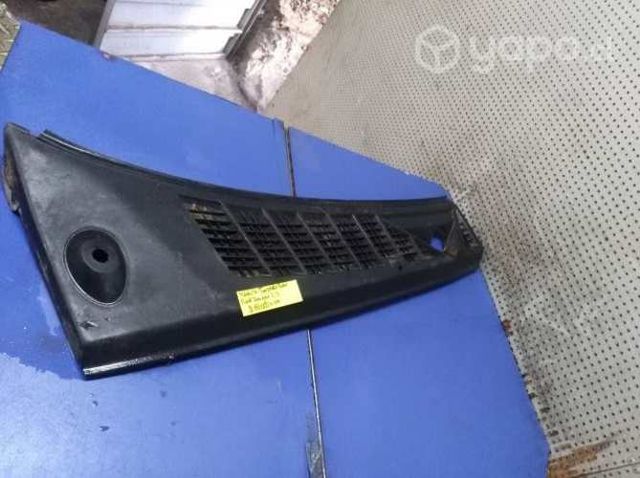 Rejilla cubre torpedo derecha Ford Ranger Arg 2.3