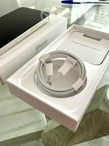 IPhone 13 Blanco Estelar con boleta