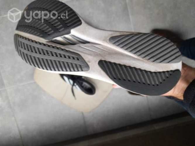 Zapatilla Adizero Boston 11