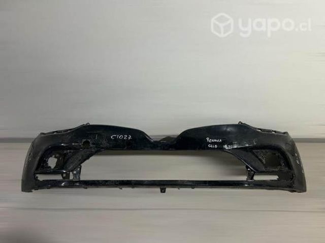 Parachoque delantero Renault clio
