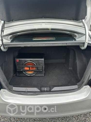 Sail 2017 , detalle capot