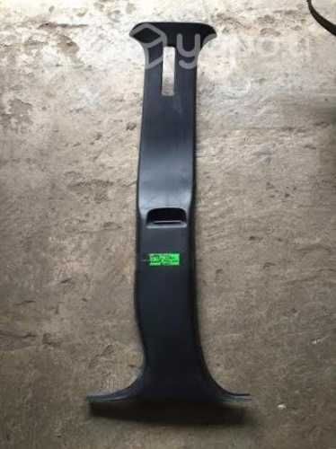 Tapiz cubre pilar central izq Ranger Arg 2002-12