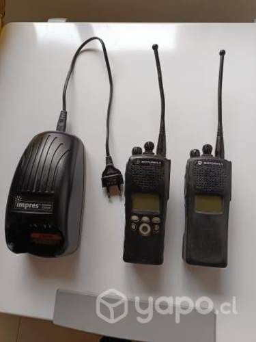 Radios Motorola XTS 2500 + cargador