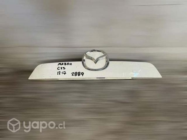 Moldura de portalon mazda cx