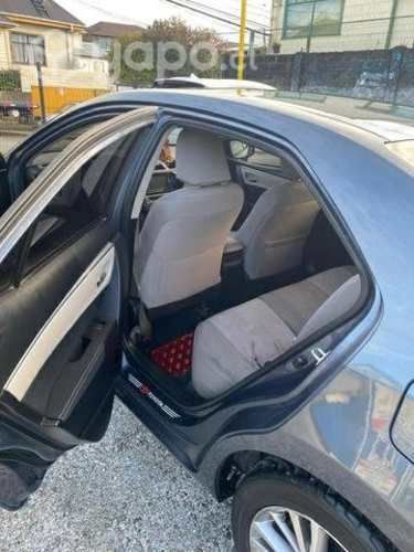 Se vende Toyota Corolla