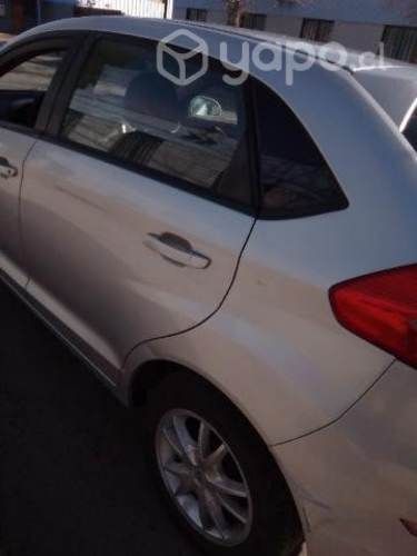 Se vende auto chrery fulwin