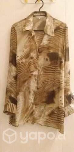 Blusa diseños cafe Viaressa nueva