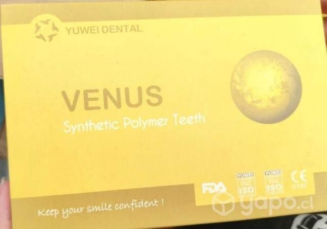 Dientes de Polímero Sintético