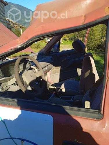 Chevrolet LUV 1993 volcada para reparar o desarmar