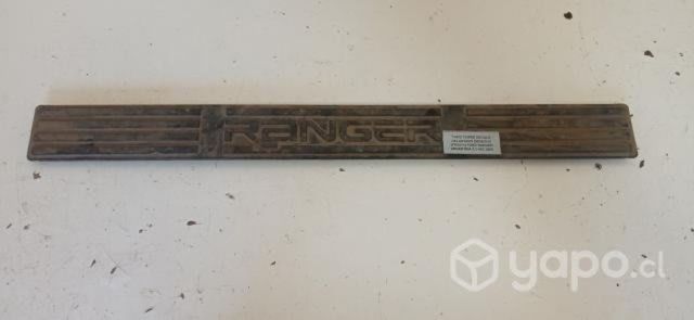 Tapiz Cubre Zocalo Del Der Ford Ranger Arg 2008