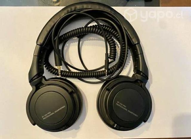 Audífonos Beyerdynamic DT 240 pro