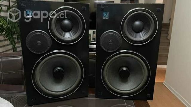 Parlantes Electro Voice