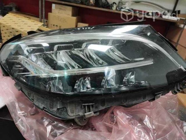 Optico mercedez c200