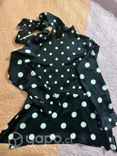 Blusa satinada a lunares talla XS