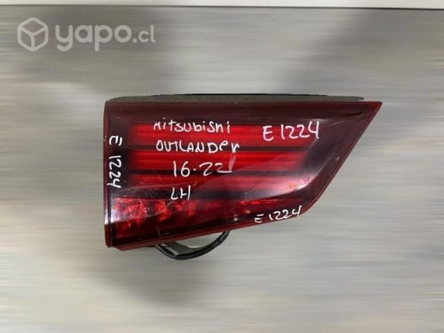 Foco portalon rh mitsubishi outlander 2016-2022