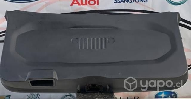 Tapiz cubre portalon inferior JEEP RENEGADE SPORT