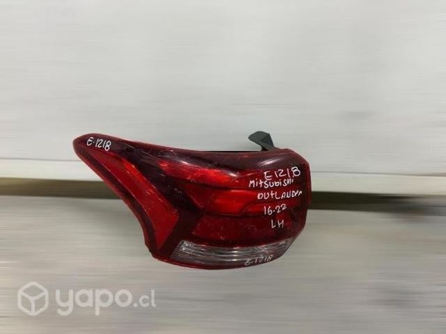 Foco trasero lh mitsubishi outlander 2016-2022