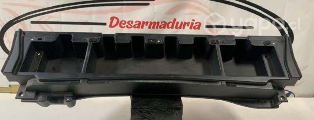 Tapiz cubre repuesto superior RAV 4 2.0 SINC 2014